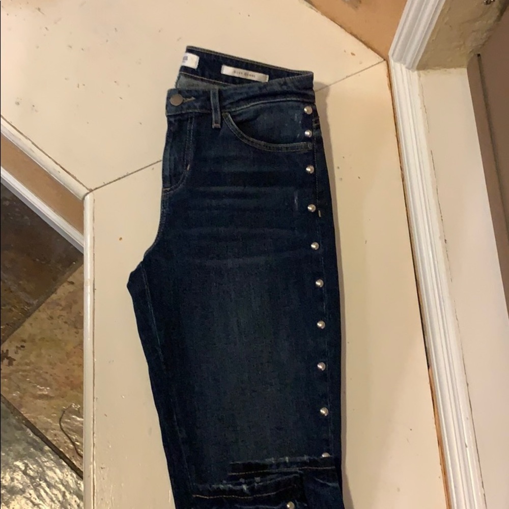 Guess woman jeans.